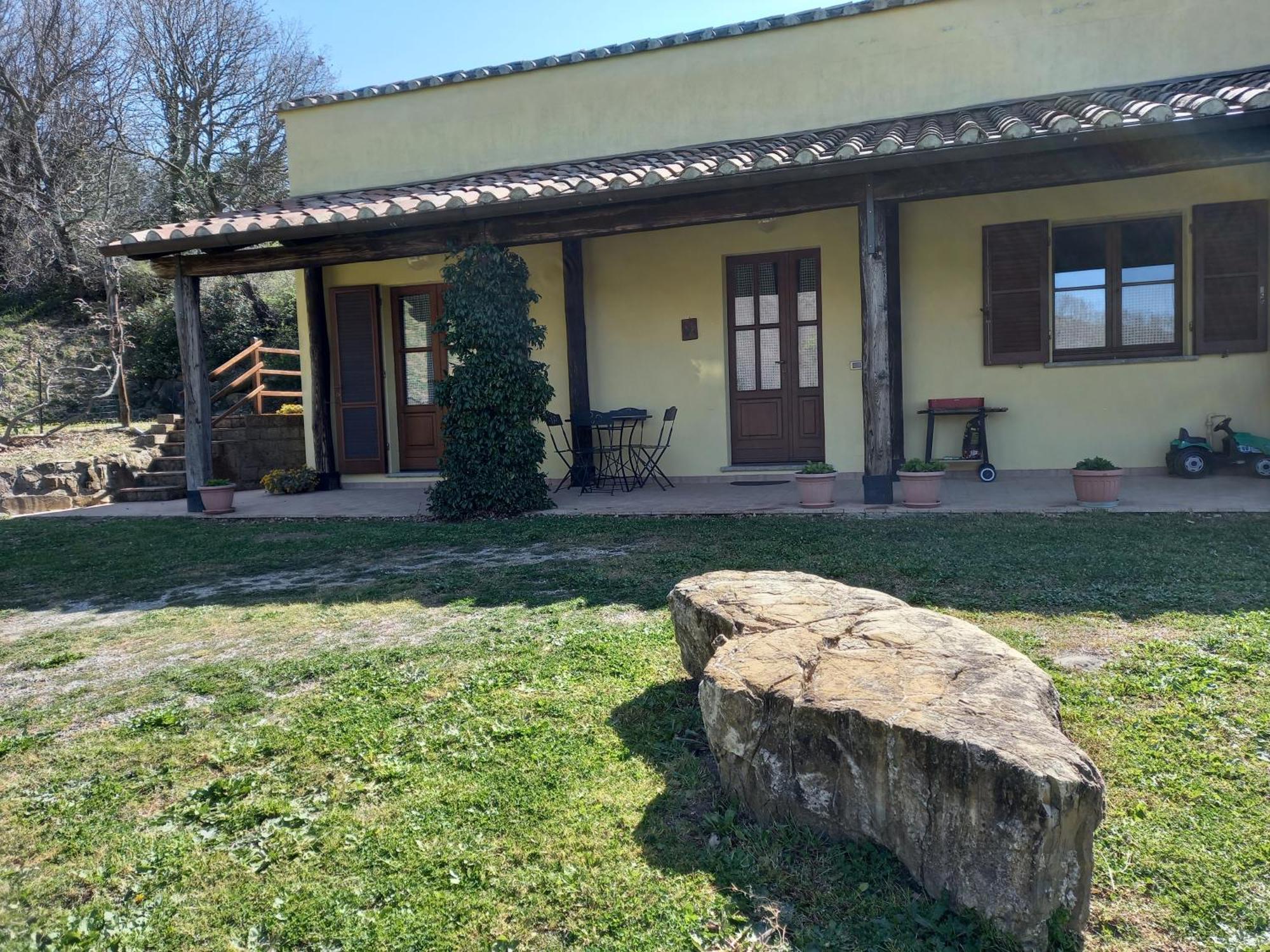 Casa Vacanze La Venarella Sorano  Zimmer foto